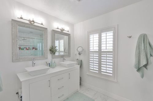 6615 Shining Sun Ct, Tampa FL 33634-1251 exterior