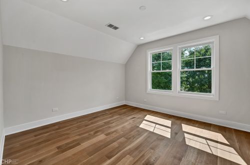 3025 Spaulding Ave, Chicago IL 60618-6808 exterior