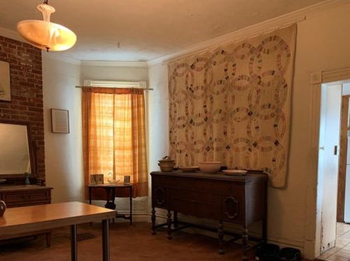 857 Hutchinson Ave, Pittsburgh PA 15218-1433 exterior