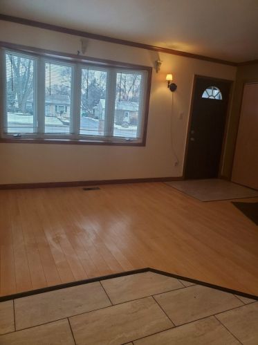 210 Hammes Ave, Joliet IL 60436-1106 exterior