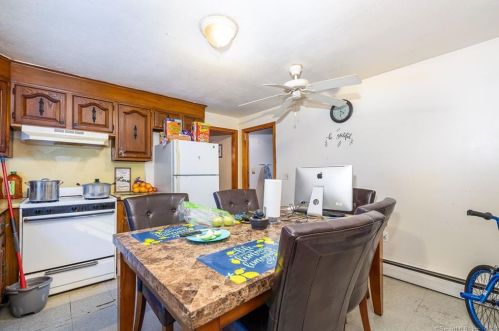 338 Cherry St, New Britain CT 06051-3507 exterior