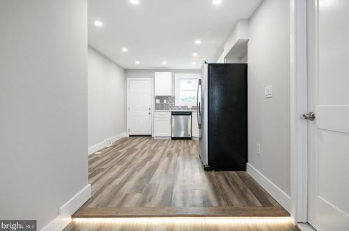 2418 4th St, Philadelphia PA  19148-3905 exterior