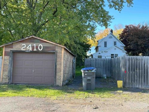 2410 9th St, Duluth MN 55806-2518 exterior