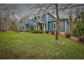 5 Auras Way Rd, Concord, NH 03304-5713