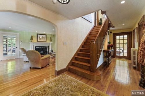 176 Eagle Rock Way, Montclair, NJ 07042-1624