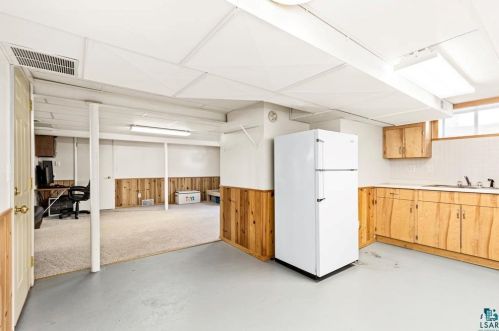 4627 Crosley Ave, Duluth MN 55804-1215 exterior