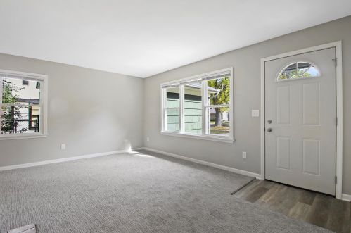 3725 63, Milwaukee WI 53220-1957 exterior