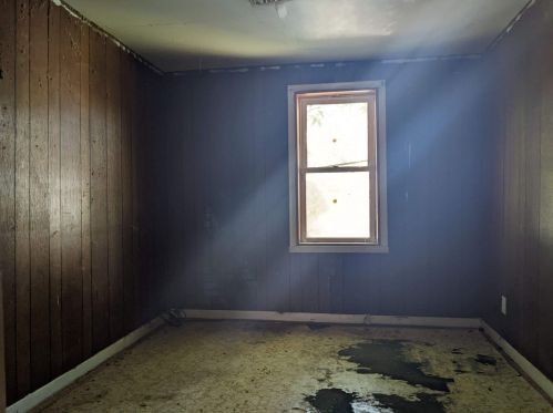 2028 Dyson St, Meskegon MI 49444-1224 exterior