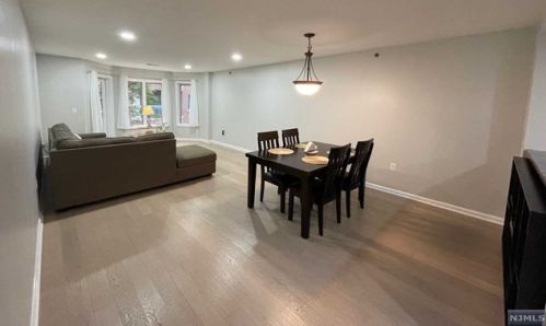 403 Smith Ct, Edgewater NJ  07020-1665 exterior