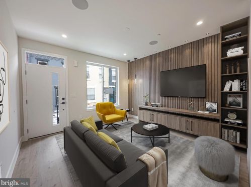 1741 Bailey St, Philadelphia PA  19121-2810 exterior