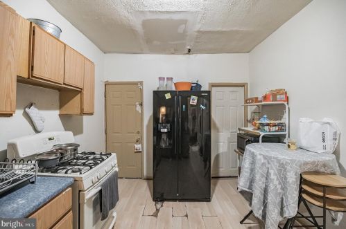 46 21 St, Camden NJ 08105-3707 exterior