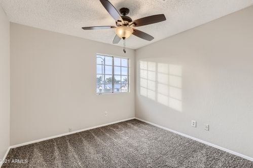 19045 31 Pl, Phoenix AZ 85050-2522 exterior