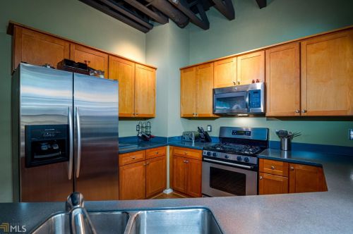 228 Bradberry St, Atlanta GA 30313-1305 exterior