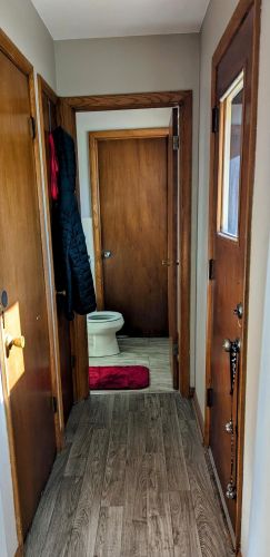 4914 104, Milwaukee WI 53228-3204 exterior