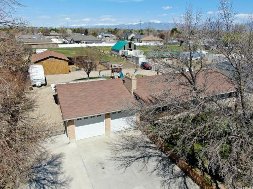 2820 7180, Taylorsville UT 84084-2921 exterior