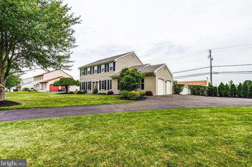 1370 Brook Ln, Jamison, PA 18929-1431