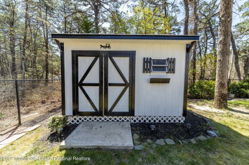 483 Western Blvd, Berkeley Township NJ 08721-3316 exterior