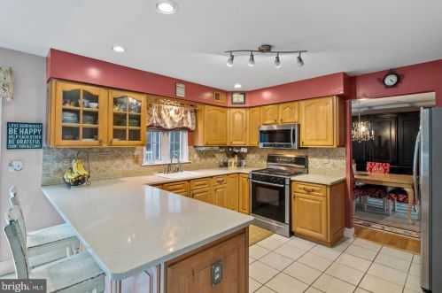 35 Alessio Ter, Trenton NJ 08620-9772 exterior