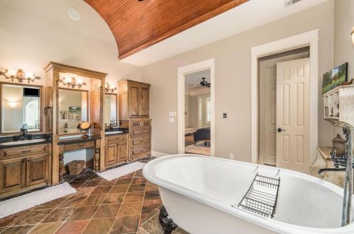 4511 Upper Oxbow Trce, Fulshear TX 77441-4423 exterior