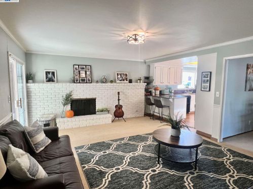 3671 Sanford St, Concord CA  94520-1356 exterior