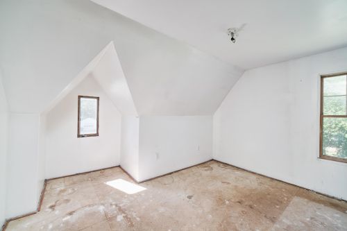 1186 Broadway Ave, Meskegon MI 49444-2410 exterior