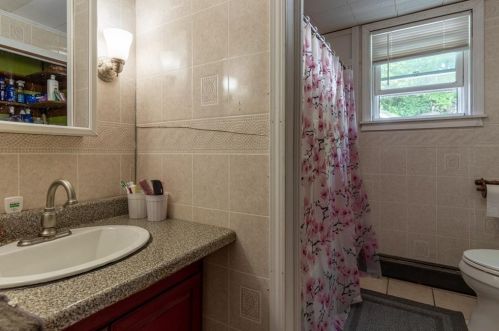 402 Cumberland Hill Rd, Woonsocket RI 02895-4820 exterior