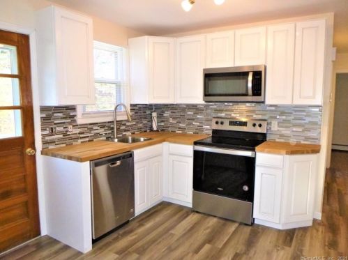 25 Basley Rd, Killingly, CT 06239-2011