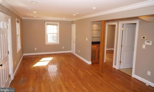 923 Lewis Ave, Rockville MD  20851-1624 exterior