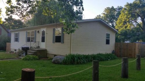 313 Water St, Cassopolis, MI 49031-1331