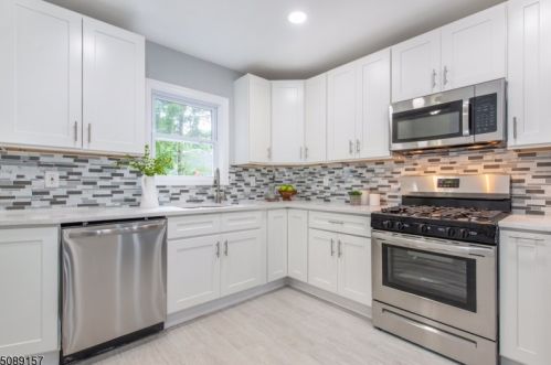 1722 Church St, Rahway NJ  07065-3502 exterior