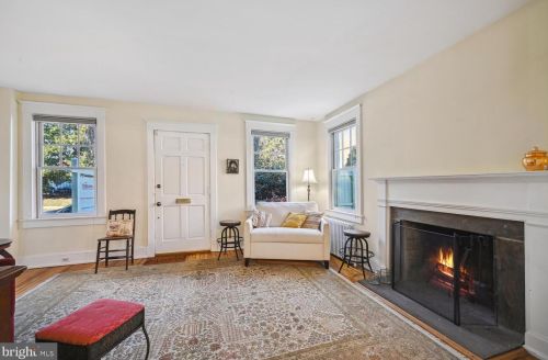 1737 34th St, Washington DC  20007-2308 exterior