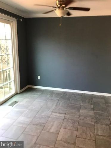 7824 Colonial Springs Blvd, Alexandria VA  22306-2864 exterior