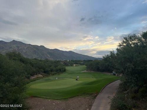 4061 Quiet Moon Dr, Tucson AZ  85718-3427 exterior