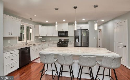 1007 Venice Dr, Silver Spring MD 20904-2065 exterior