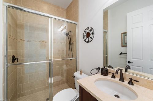 3407 Atlantic Cir, Naples FL 34119-8637 exterior