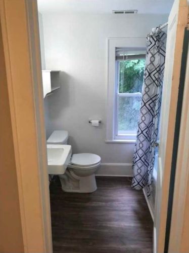 1 Bahret Ave, Poughkeepsie NY  12601-1206 exterior