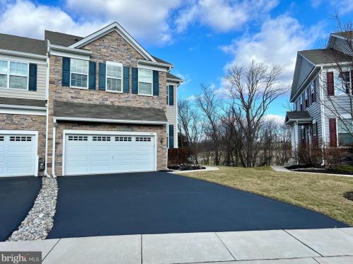 242 Fairfield Cir, Limerick PA  19468-2857 exterior
