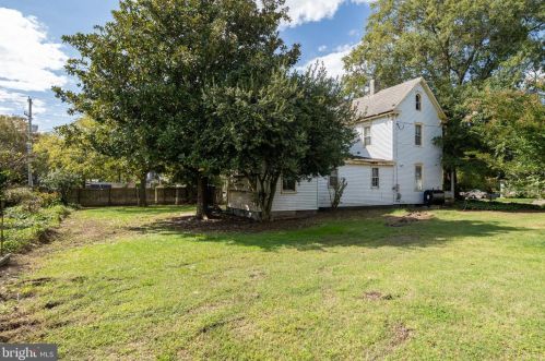 151 Kings Hwy, Lewes DE 19958-1418 exterior