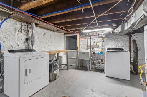 4002 Howley St, Pittsburgh PA  15224-1418 exterior