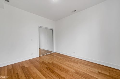 3416 Chicago Ave, Chicago IL 60651-4033 exterior