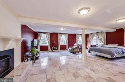 1101 Morningside Ln, Alexandria VA 22308-1042 exterior