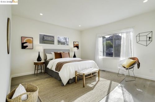 2043 Emerson St, Berkeley CA 94705-1813 exterior