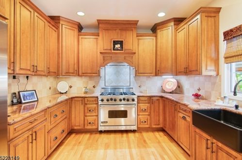 13 Magnolia Ln, Warren NJ 07059-2608 exterior