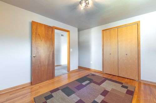 4826 Long Ave, Chicago IL 60641-3220 exterior