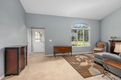 1636 Northbend Dr, Grand Rapids MI 49505-3906 exterior