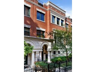 425 Dickens Ave, Chicago IL  60614-4518 exterior