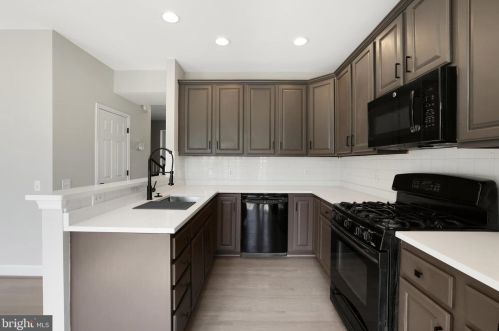 3288 Robert Clifton Weaver Way, Washington DC 20018-4315 exterior