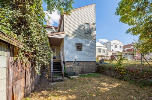 3115 Shadeland Ave, Pittsburgh PA 15212-2620 exterior