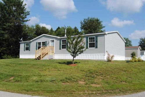 7013 Lk St, Concord NH  03301-3215 exterior