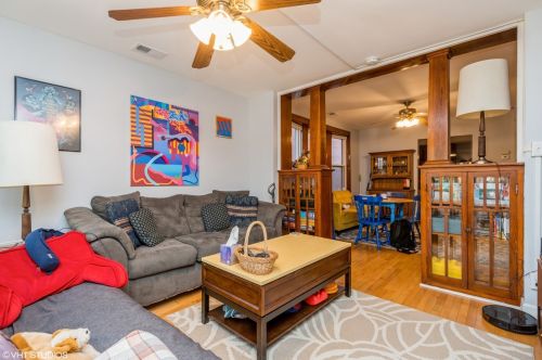 1333 Roscoe St, Chicago IL 60657-6782 exterior